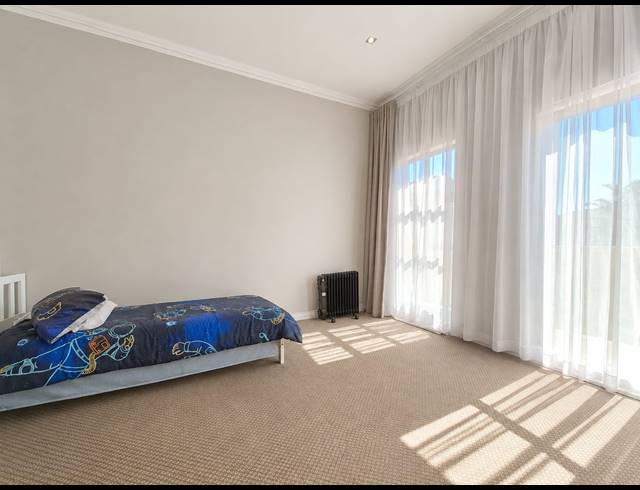 4 BEDROOM FREEHOLD FOR SALE IN SUNWARD PARK